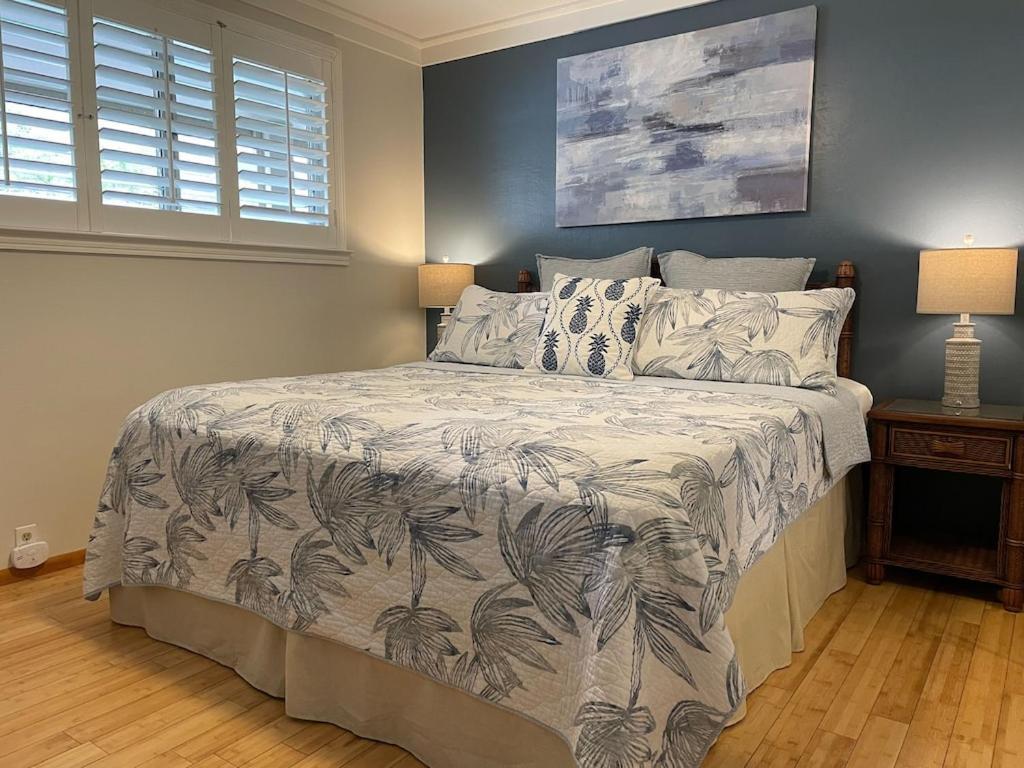 Molokai Island Retreat With Beautiful Ocean Views And Pool - Newly Remodeled! Daire Ualapue Dış mekan fotoğraf